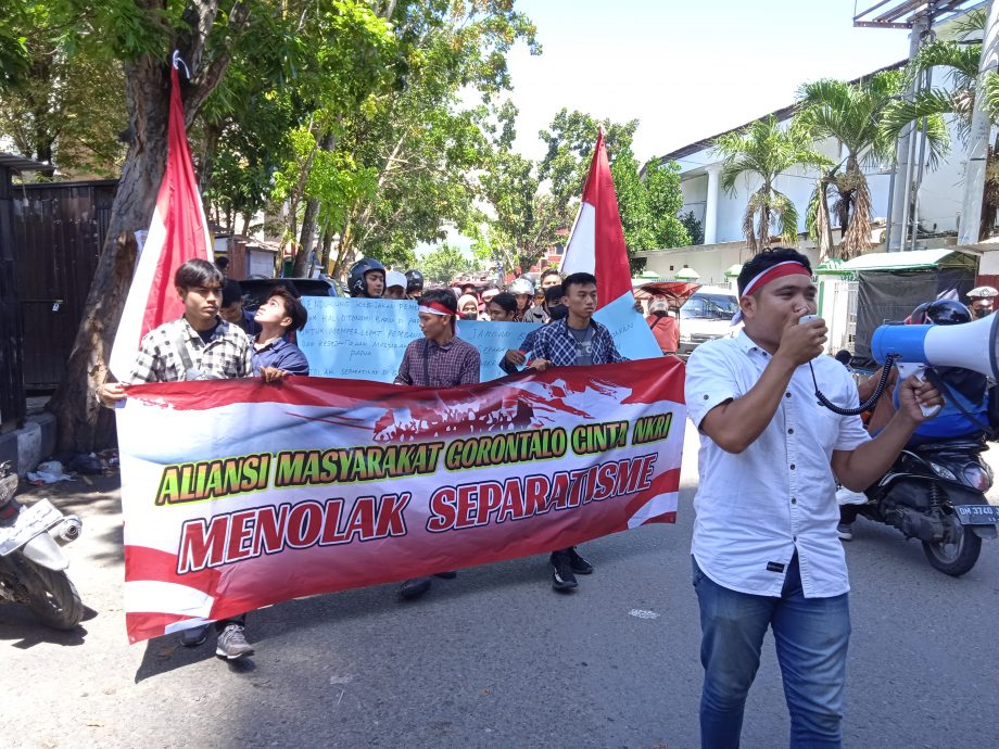 0A0E13B1-D7D0-48F5-8D45-B03F8D17D30E