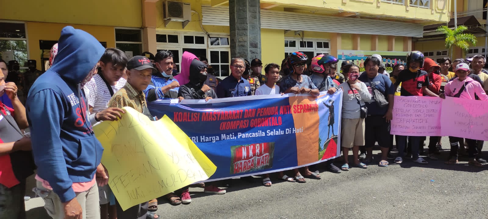 7B30BCD7-81B8-4757-8B20-DEEED003CCE3