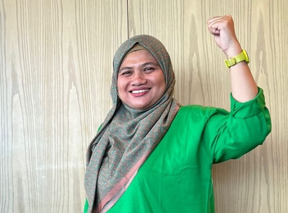 Ade Indriani Zuchri (Ketua Umum Sarekat Hijau Indonesia) Ade Indriani Zuchri (Ketua Umum Sarekat Hijau Indonesia)