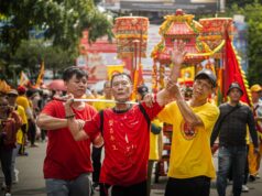 Potret Tradisi Tatung di Arak-Arakan Dewa Dewi saat Perayaan Imlek Kota Makassar