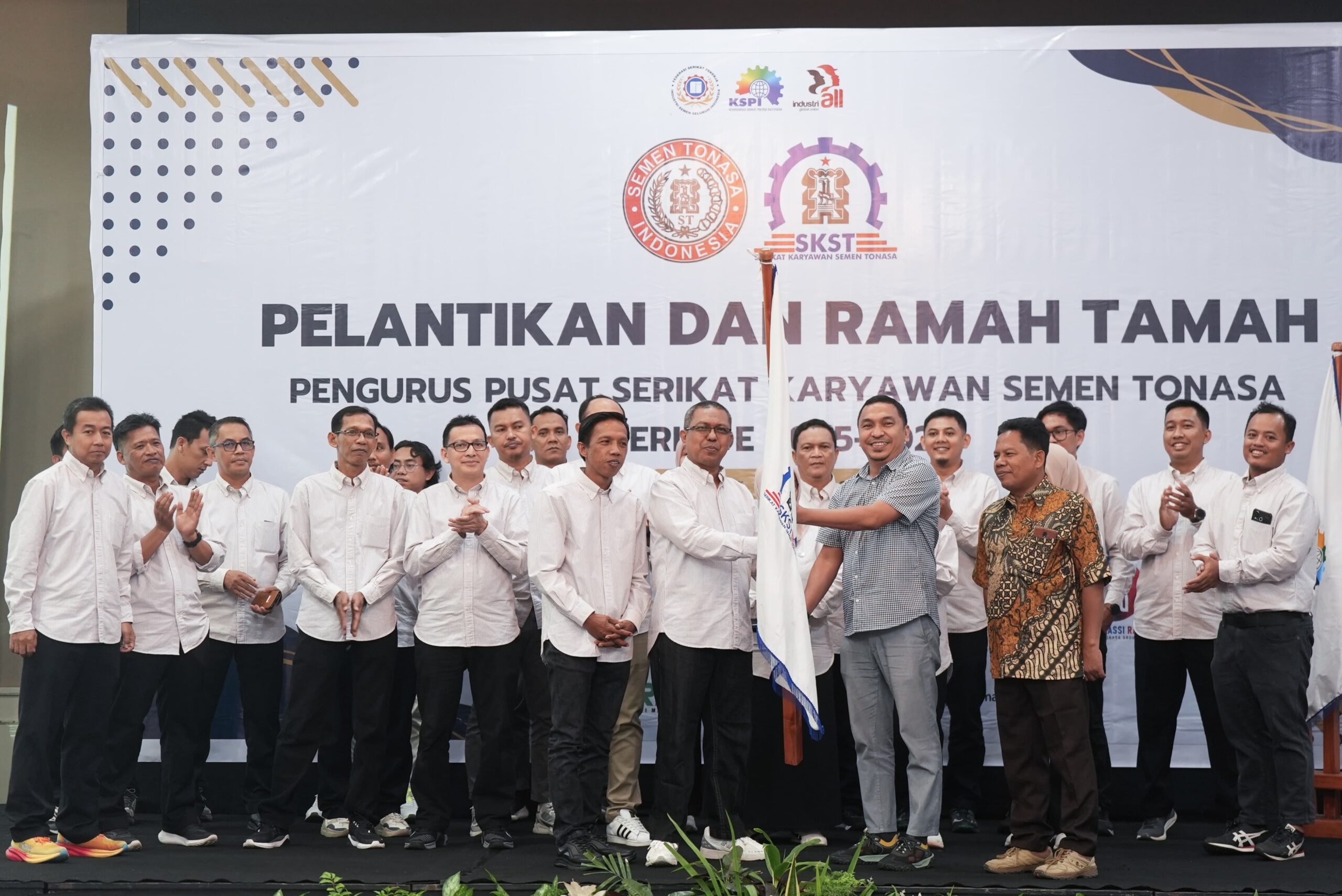 d561c1ee-23d6-4500-bbed-662141496416