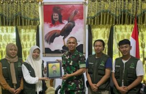 Dandim Takalar Apresiasi Inovasi SIPAKABERU Tim PPK ORMAWA BKMF SINAPSIS FIKK UNM di Desa Kampung Beru