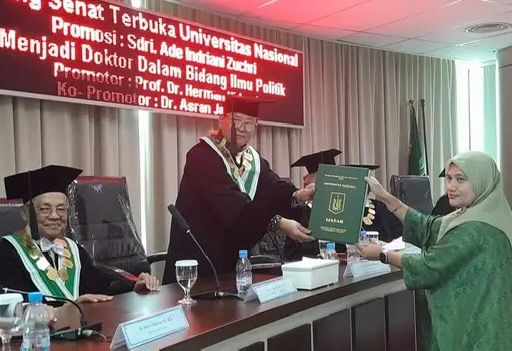 Ketua Umum PP SHI Ade Indriani Zuchri Raih Gelar Doktor Ilmu Politik di Universitas Nasional