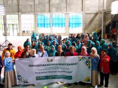 Fakultas Farmasi Unhas Edukasi Tim PKK Desa Tinambung tentang TOGA dan Kosmetika Aman