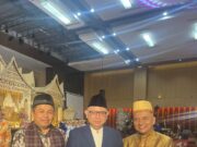 Penuh Nilai Adat dan Spiritualitas, H. Ferry Tass., Dt. Toembidjo Dampingi JamDatun Prof. Narendra Hadiri Baralek Putri Ikhwan Nul Hakim di Padang