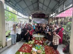 Prodi Teknik Pertanian Unhas Gelar Pengabdian Penanganan Pascapanen Padi Organik di Bantaeng