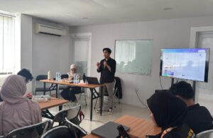 LDRH UIN Alauddin Bekali Kader Lewat Kelas Desain dan Public Relation