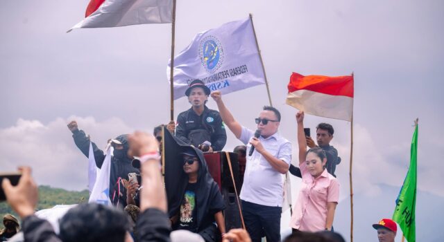 Aksi May Day Kondusif, Bupati Morowali Utara Delis Julkarson Hehi Siap Respons Tuntutan Buruh