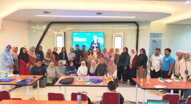 Indibiz KTI dan Educourse Makassar Dorong Guru Manfaatkan AI untuk Pembelajaran Kreatif Berbasis STEAM