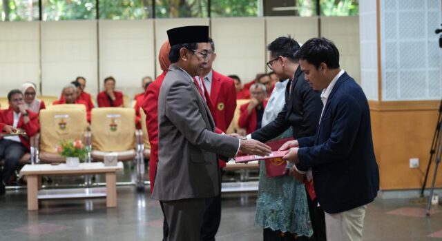 Rektor Unhas Lantik 23 Pejabat Baru, Tekankan Amanah dan Integritas untuk Percepat Kemajuan Institusi