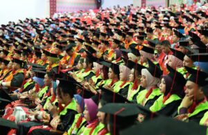 Unhas Cetak 2.189 Lulusan Baru, Sistem Pemantauan Studi Kian Diperkuat