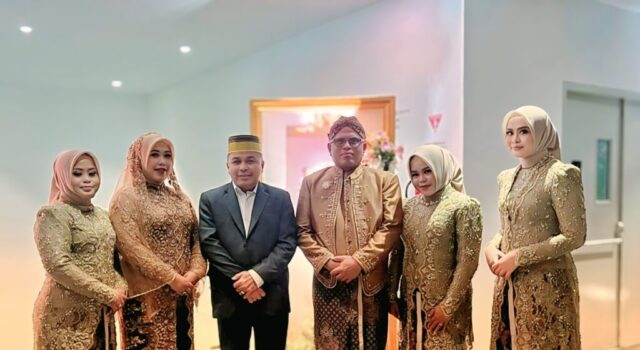 Menyatukan Dua Keluarga Besar: Wakajati Sulut Ferry Tass Dt. Toembidjo Jadi Saksi Nikah Andi Muwahhidin & dr. Regi Mustika