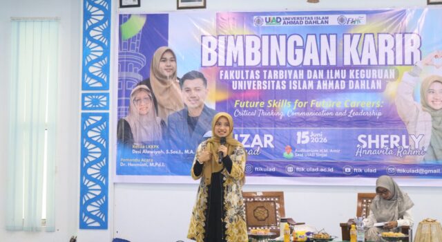 Sherly Annavita Motivasi Mahasiswa UIAD Sinjai Kuasai Keterampilan Masa Depan