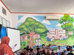 Geliat Literasi di SMP Negeri 9 Makassar: Kepala Perpustakaan Ajak Siswa Baru Gemar Membaca