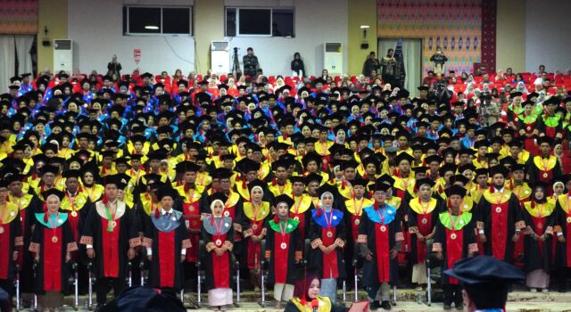 Kelulusan Tepat Waktu Meningkat, Unhas Kukuhkan 1.355 Wisudawan Periode Juli 2026