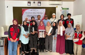 Mahasiswa KKN Unhas Edukasi Warga Sidrap Kelola Sampah Organik Lewat Lubang Resapan Biopori