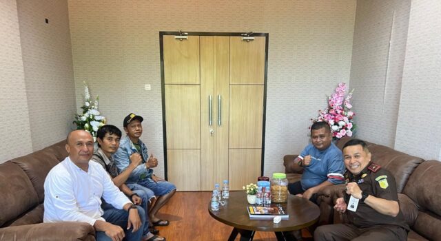 Dorong Peran Masyarakat Minangkabau Dirantau, Wakajati Sulut Ferry Tass Dt. Toembidjo Terima Audiensi DPD IKM Manado