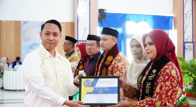 FIKES UMGO Lepas Lulusan Ners dan Bidan, Karier di Luar Negeri Jadi Peluang Baru