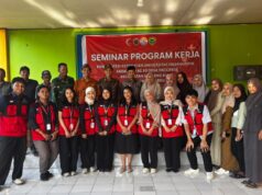 Mahasiswa KKN PK Unhas Paparkan Program Pemberdayaan Masyarakat dalam Seminar Awal di Desa Paccekke