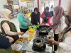 Mahasiswa KKD UMGO Dampingi Ibu-Ibu Kader Desa Limehu Olah Belekoa Menjadi Produk Bernilai Ekonomi