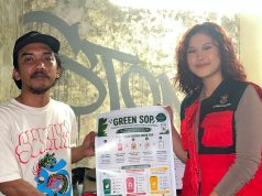 Mahasiswa KKNT Unhas Terapkan Green SOP, Dorong Pengelolaan Sampah Berkelanjutan di Stone Cafe