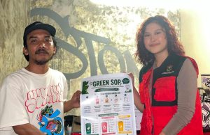 Mahasiswa KKNT Unhas Terapkan Green SOP, Dorong Pengelolaan Sampah Berkelanjutan di Stone Cafe