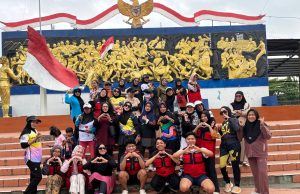 Mahasiswa KKN Unhas Olah Kulit Ayam Jadi Kerupuk, Dorong Peluang Usaha di Rappang