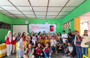Kelola Sampah dari Rumah, KKN-T Unhas Hadirkan Kompos Takakura dan Rocket Stove