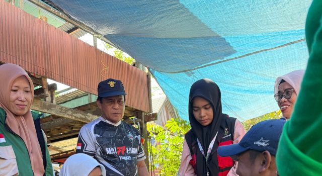 Mahasiswa KKN Unhas Edukasi Kelompok Tani Biraeng Olah Sampah Organik Jadi Pupuk