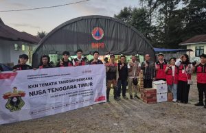 Muhammad Ruslin Pimpin Tim Unhas Salurkan Bantuan bagi Warga Terdampak Bencana Manggarai