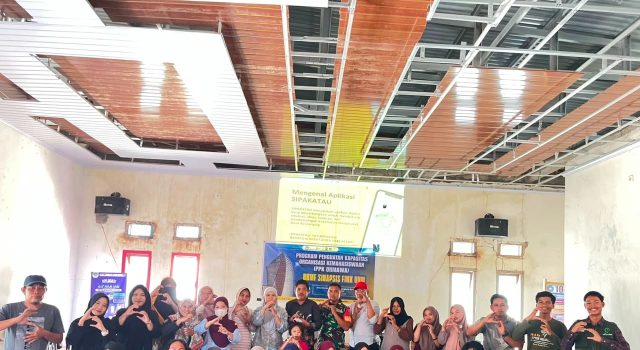 Kader Desa Beroanging Dilatih Gunakan Aplikasi SIPAKATAU untuk Pantau Kesehatan Warga