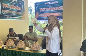 PPK Ormawa UKM PRISMA FISIP Unhas Edukasi Warga Mangempang Budidaya Jamur Tiram dari Hulu hingga Hilir