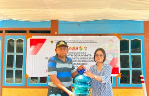 KKN Tematik Desa Wisata Unhas Kenalkan Smart Compos Box di Toraja Utara