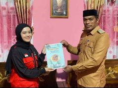 Kenalkan Potensi Gula Aren, Mahasiswa KKN Unhas Susun Katalog Produk UMKM Desa Bonto Sinala