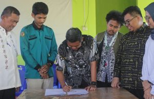 MoU Tiga Tahun, UKM KPI Unhas dan Kecamatan Barebbo Kembangkan Smart Farming