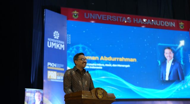 Hadir di Unhas, Menteri UMKM Maman Abdurahman Tekankan Pentingnya Wirausaha Berdampak