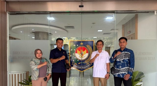 DPRD Pangkep Ingatkan Kades Tak Sembarangan Berhentikan Perangkat Desa