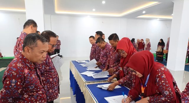 UMGO Teken Kontrak Kinerja dan Pakta Integritas, Perkuat Komitmen Pegawai