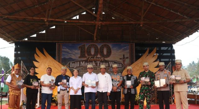 Buka Perayaan 100 Tahun Injil di Tanah Wana, Bupati Morowali Utara Dorong Pemerataan Pembangunan