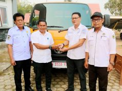 Pemda Morut Serahkan Truk Sampah Bantuan CSR Bank Sulteng untuk Kecamatan Lembo