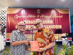 Akhiri Masa Bakti 2022–2026, Senat Akademik Unhas Serahkan Buku Memoar Empat Tahun Kepengurusan