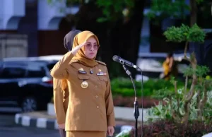 Pasca Husniah Talenrang; Batas Kekuasaan Seorang Kepala Daerah