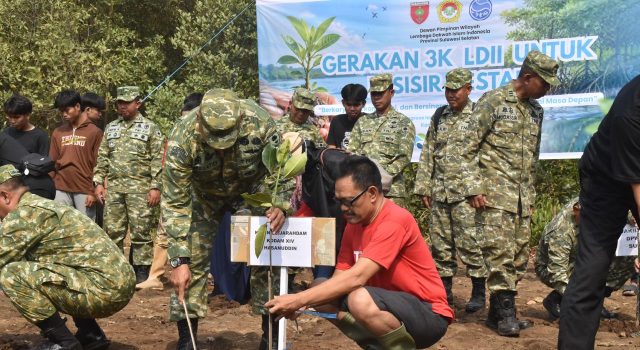 LDII Sulsel Tanam Lebih dari 1.000 Mangrove di Lantebung, Dorong Pelestarian Pesisir